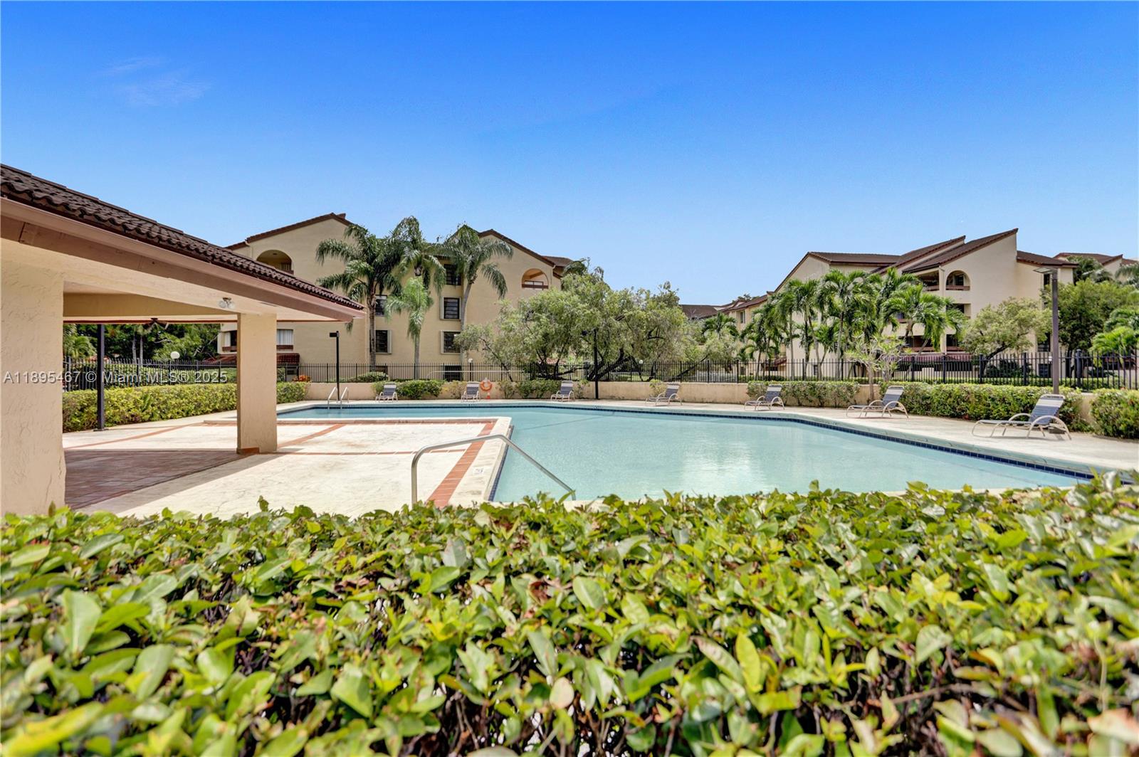 KENLAND POINTE CONDO IV - Residential Lease
