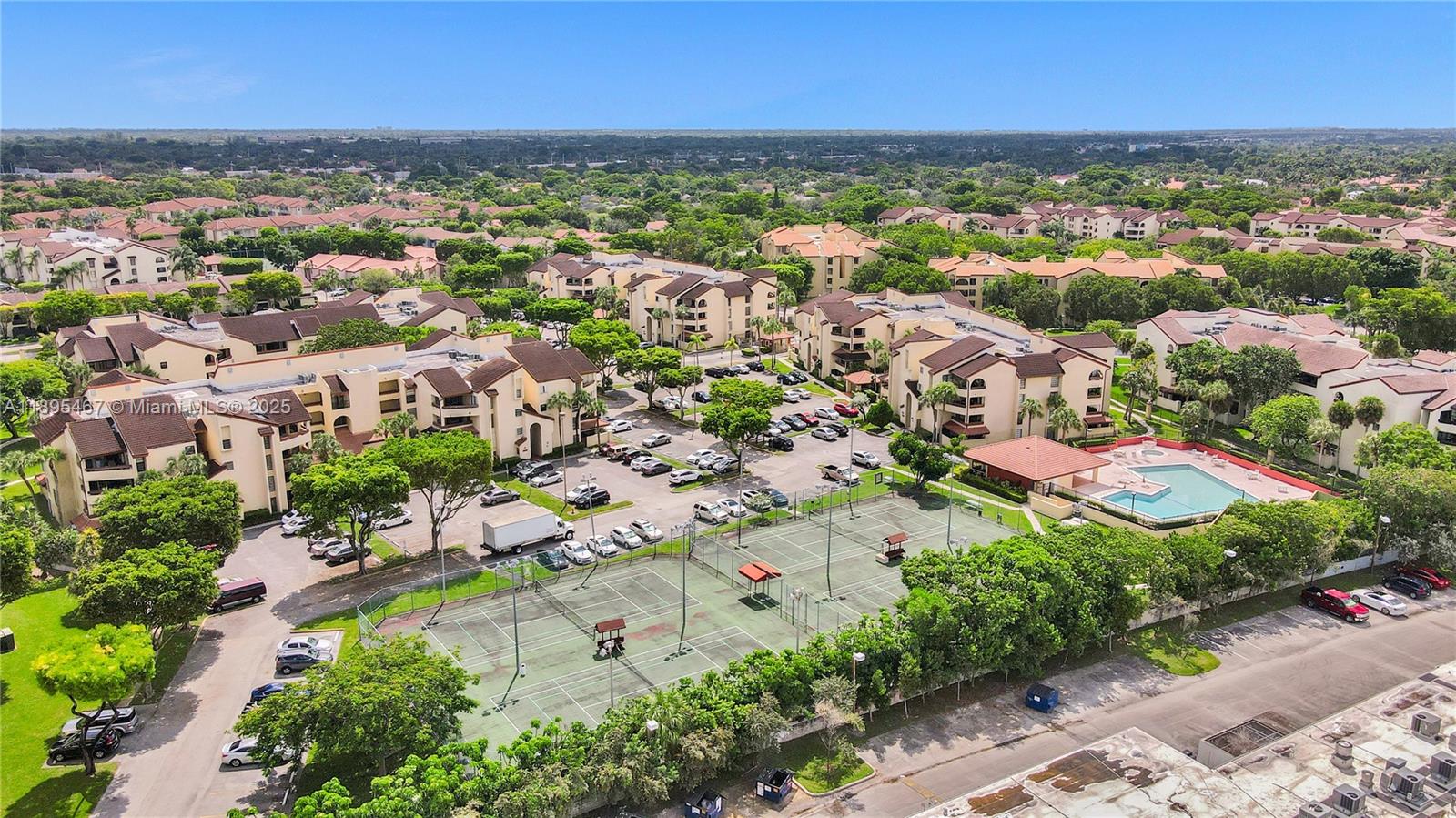 KENLAND POINTE CONDO IV - Residential Lease