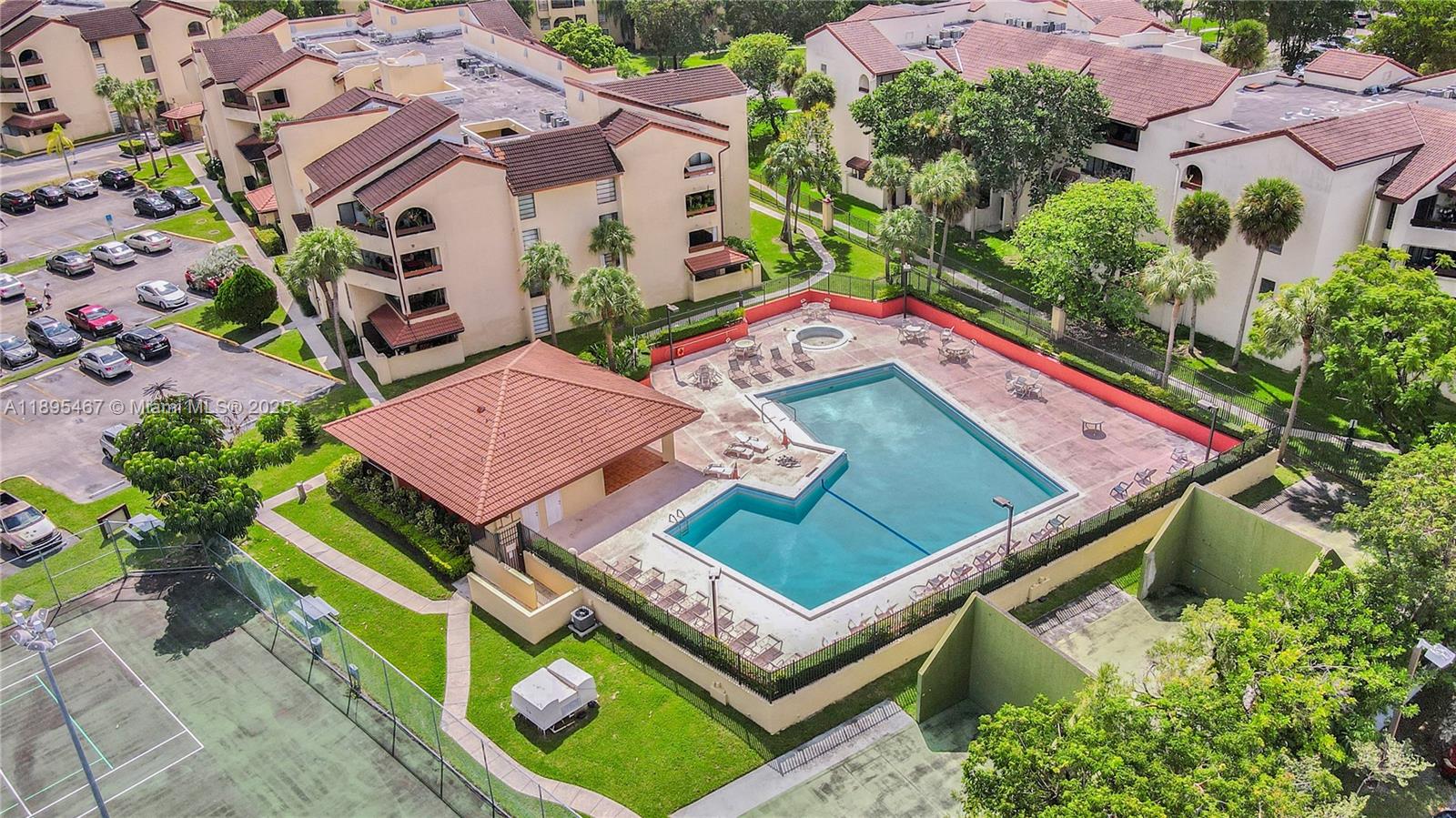 KENLAND POINTE CONDO IV - Residential Lease