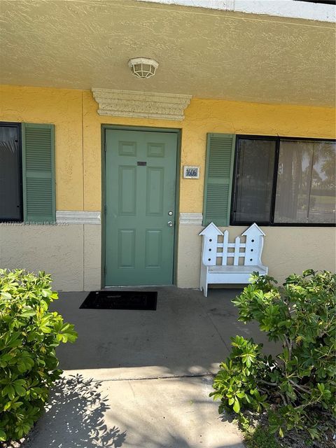 1606 W Meadows Cir W 1606 Boynton Beach FL 33436
