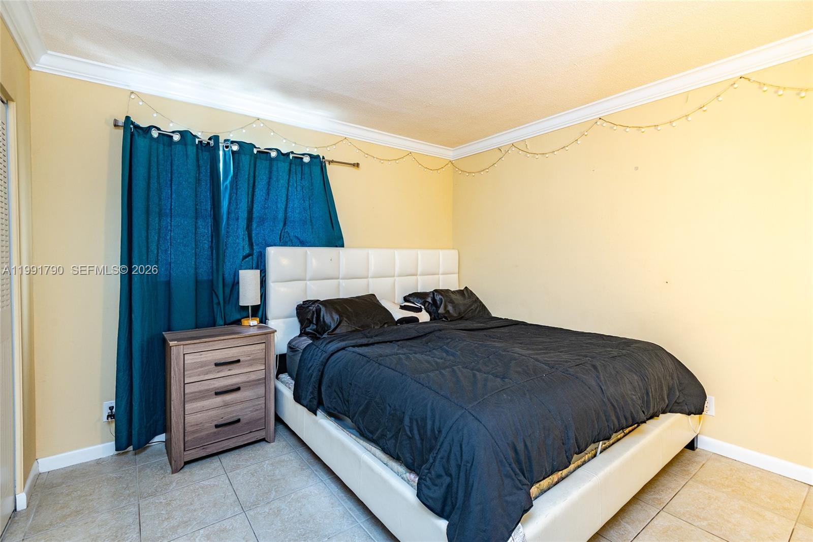 DEERFIELD PINES CONDO - Residential