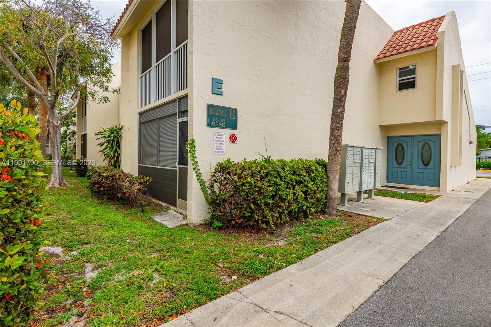 DEERFIELD PINES CONDO - Residential