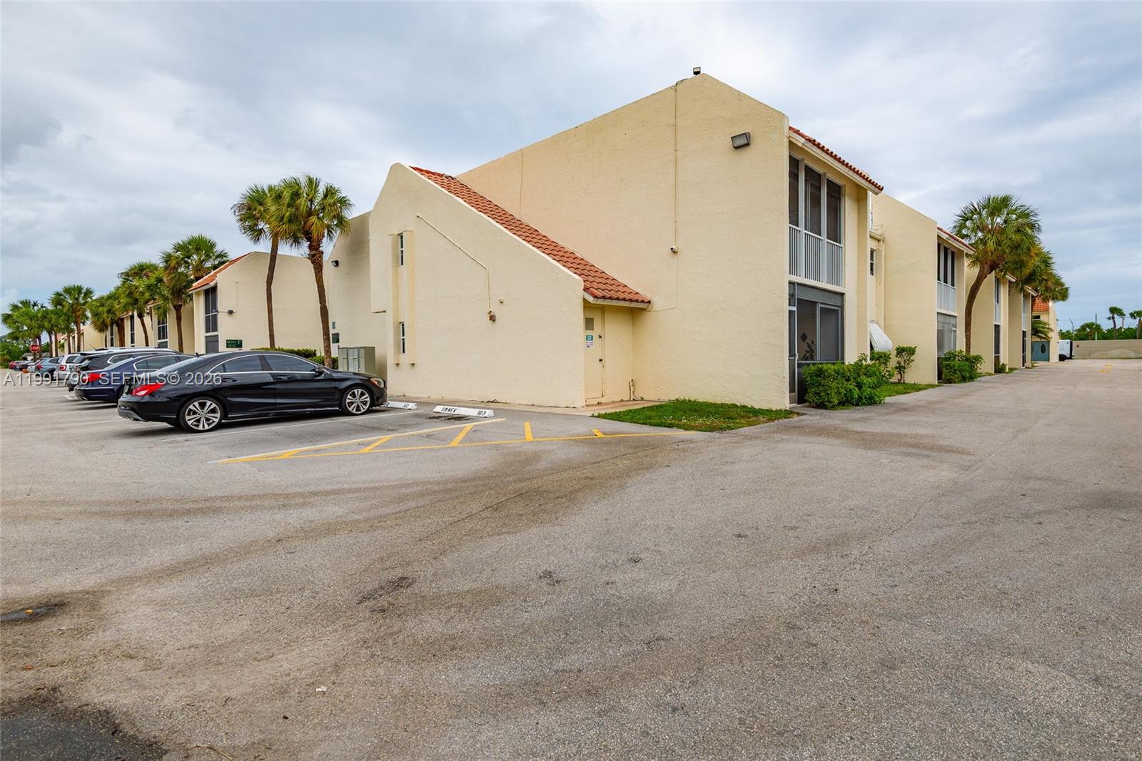 DEERFIELD PINES CONDO - Residential