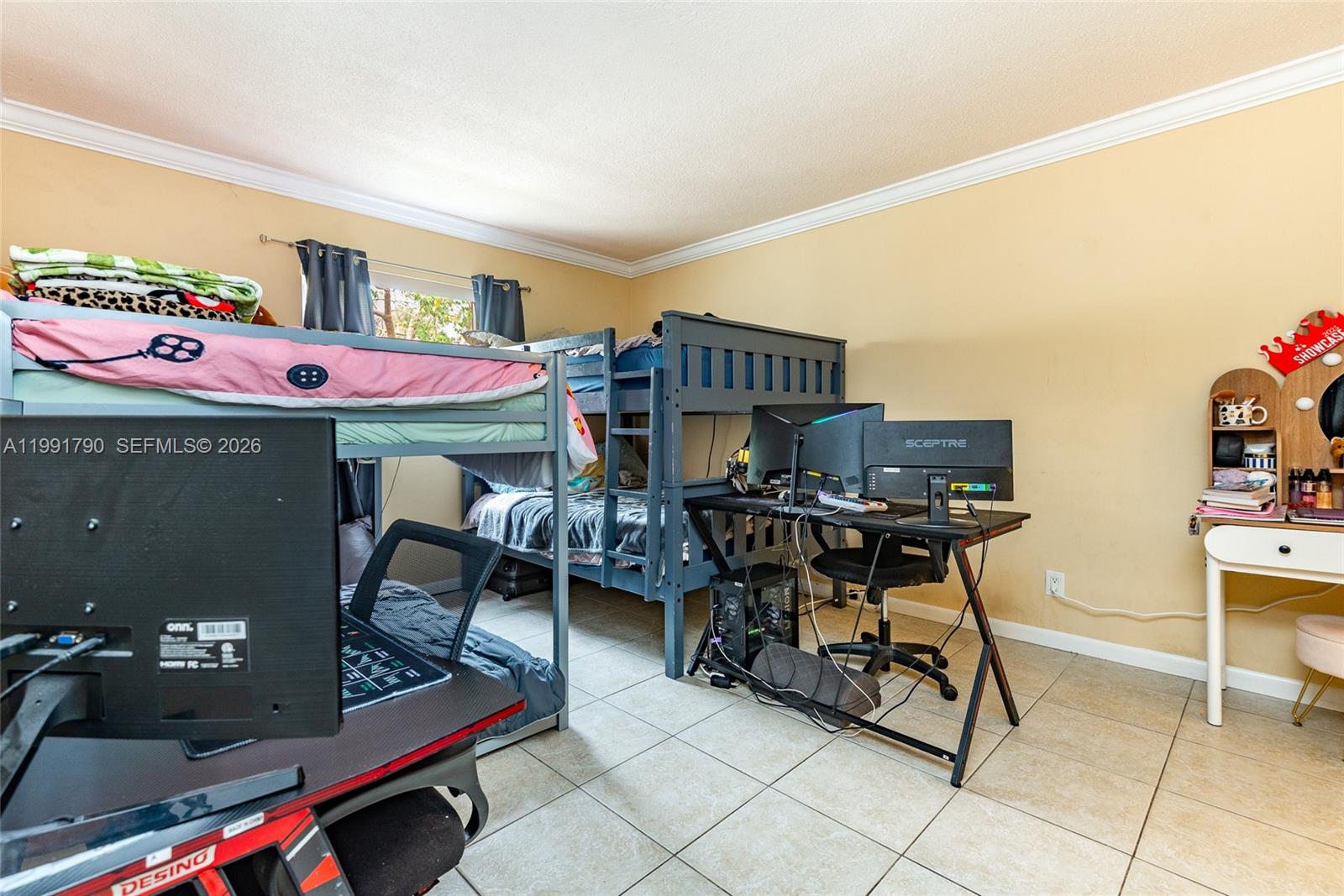 DEERFIELD PINES CONDO - Residential