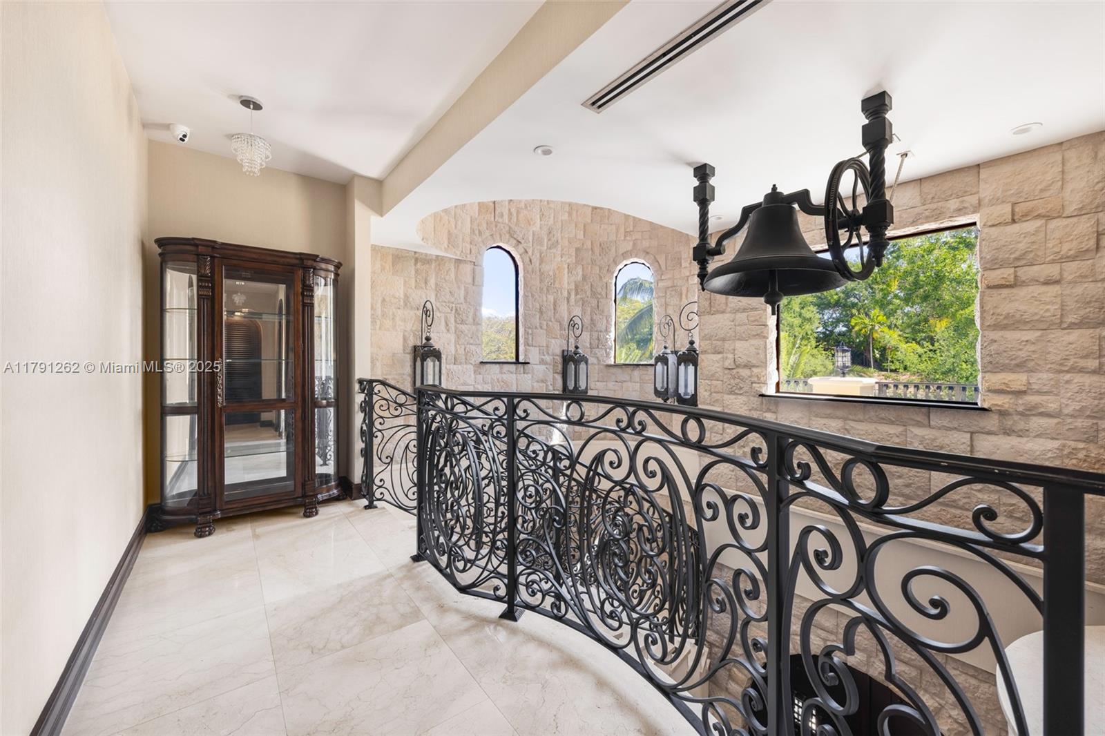 CORAL GABLES RIVIERA SEC - Residential Lease