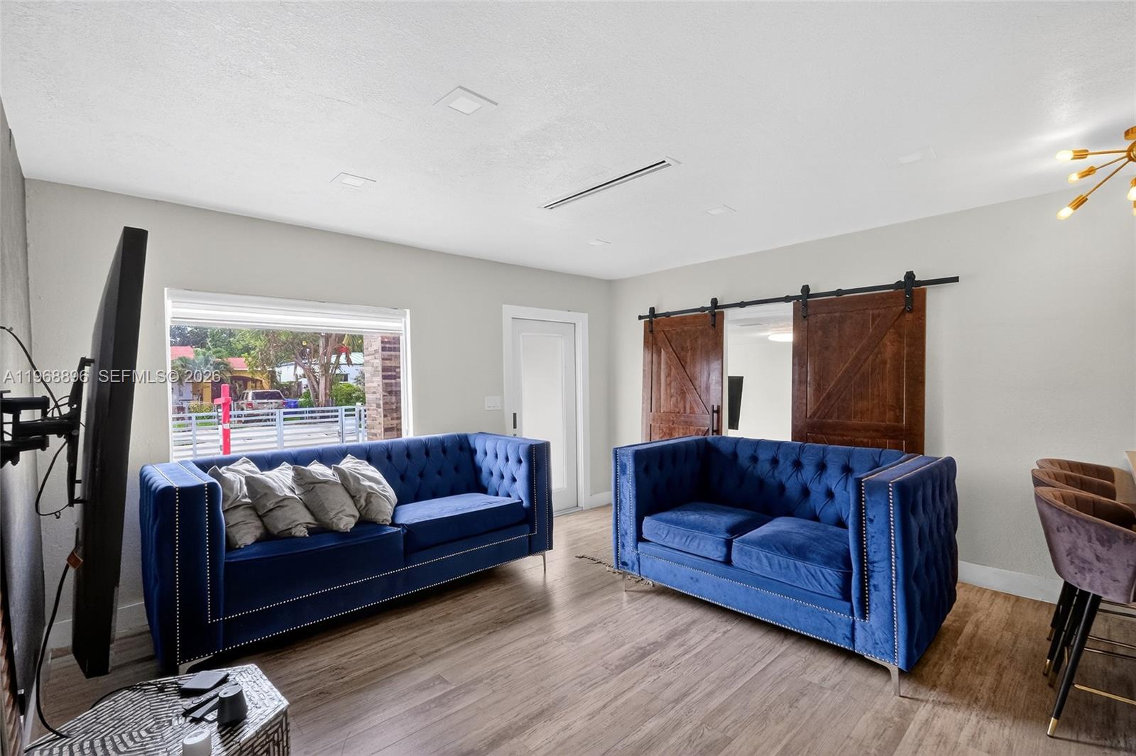 COLUMBIA PARK CORR PL - Residential