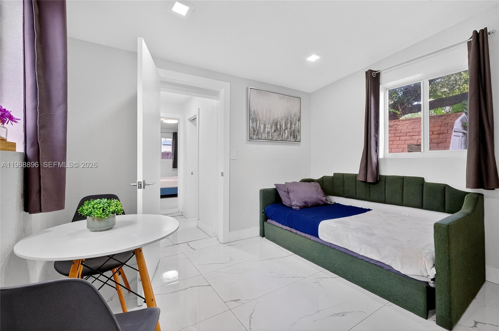 COLUMBIA PARK CORR PL - Residential