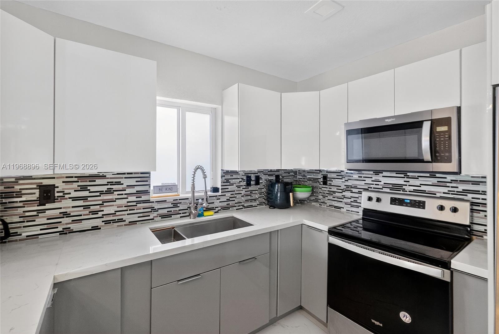 COLUMBIA PARK CORR PL - Residential