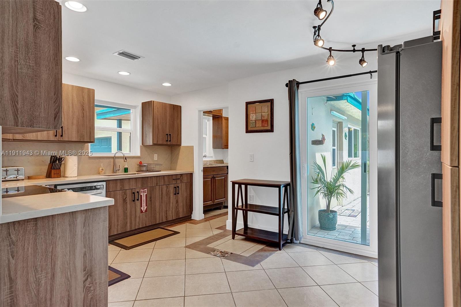 FAIRFAX BROLLIAR ADD SEC - Residential