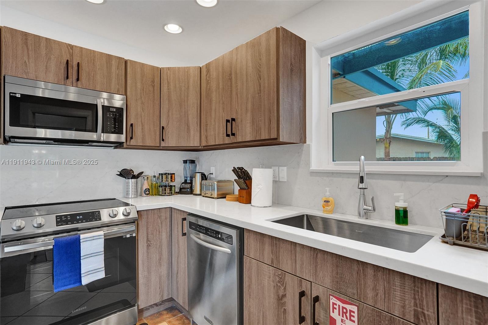 FAIRFAX BROLLIAR ADD SEC - Residential