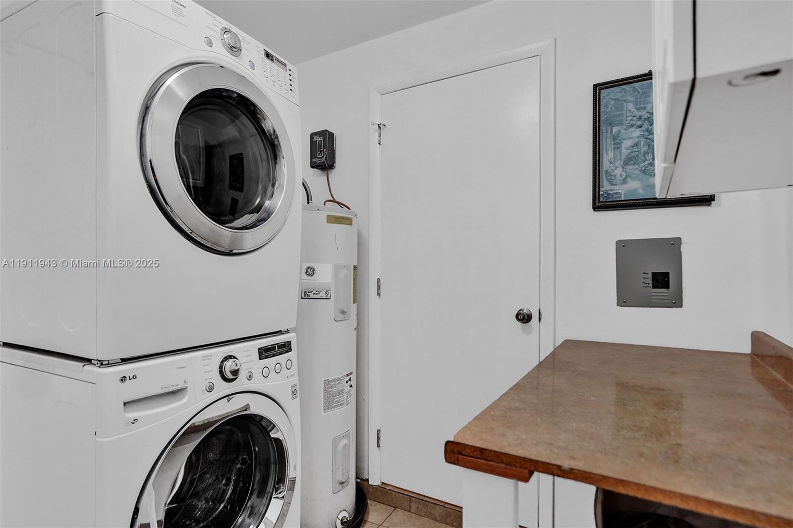 FAIRFAX BROLLIAR ADD SEC - Residential