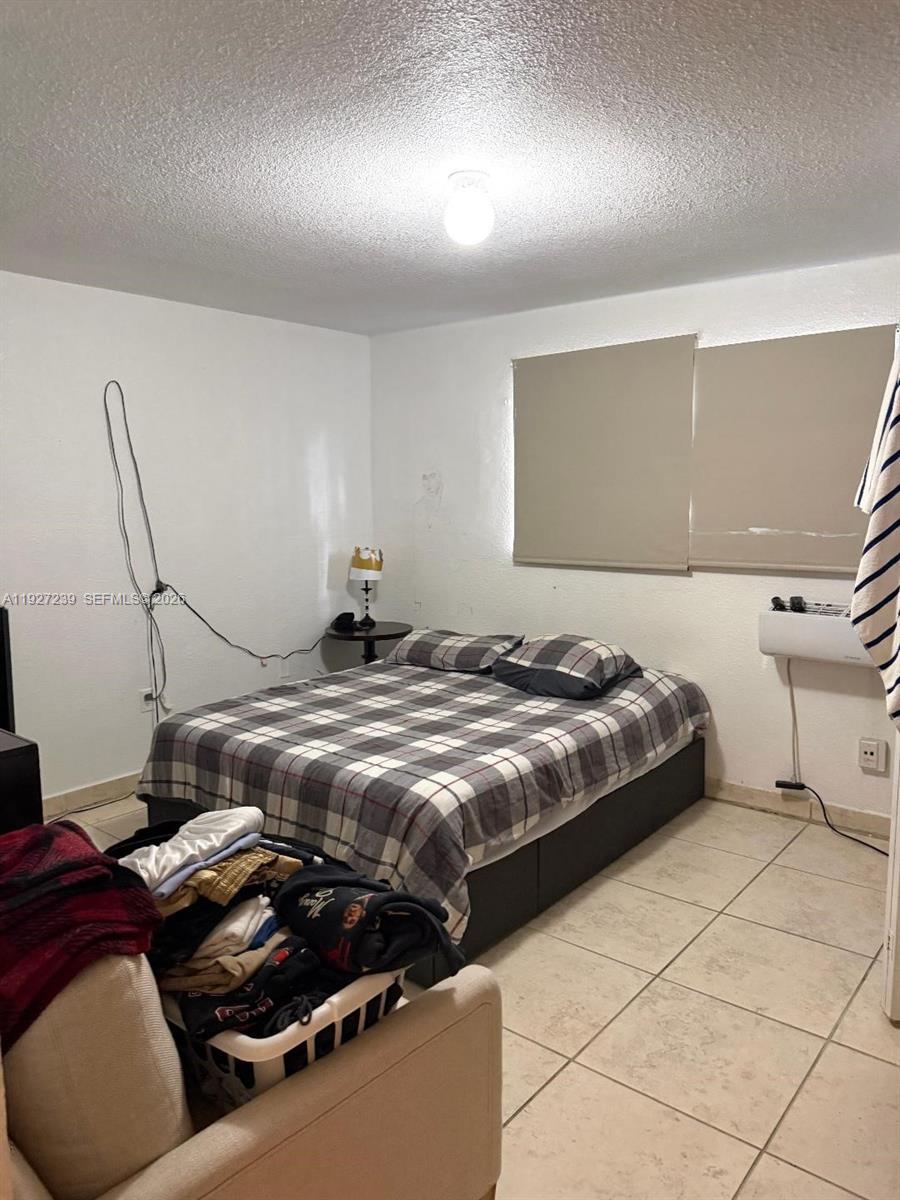 BROADMOOR MANOR - Residential