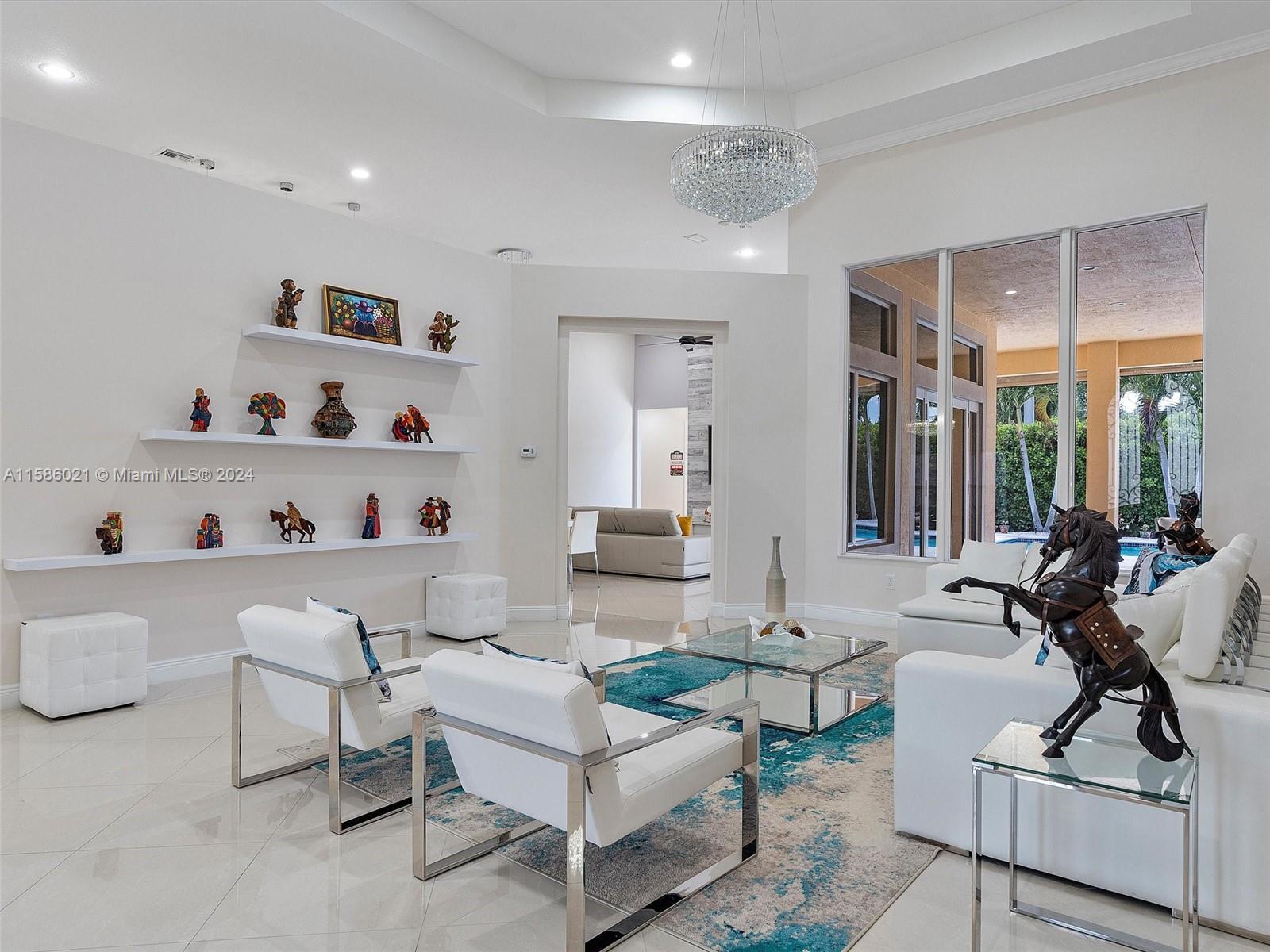 CHARLESTON OAKS - Residential