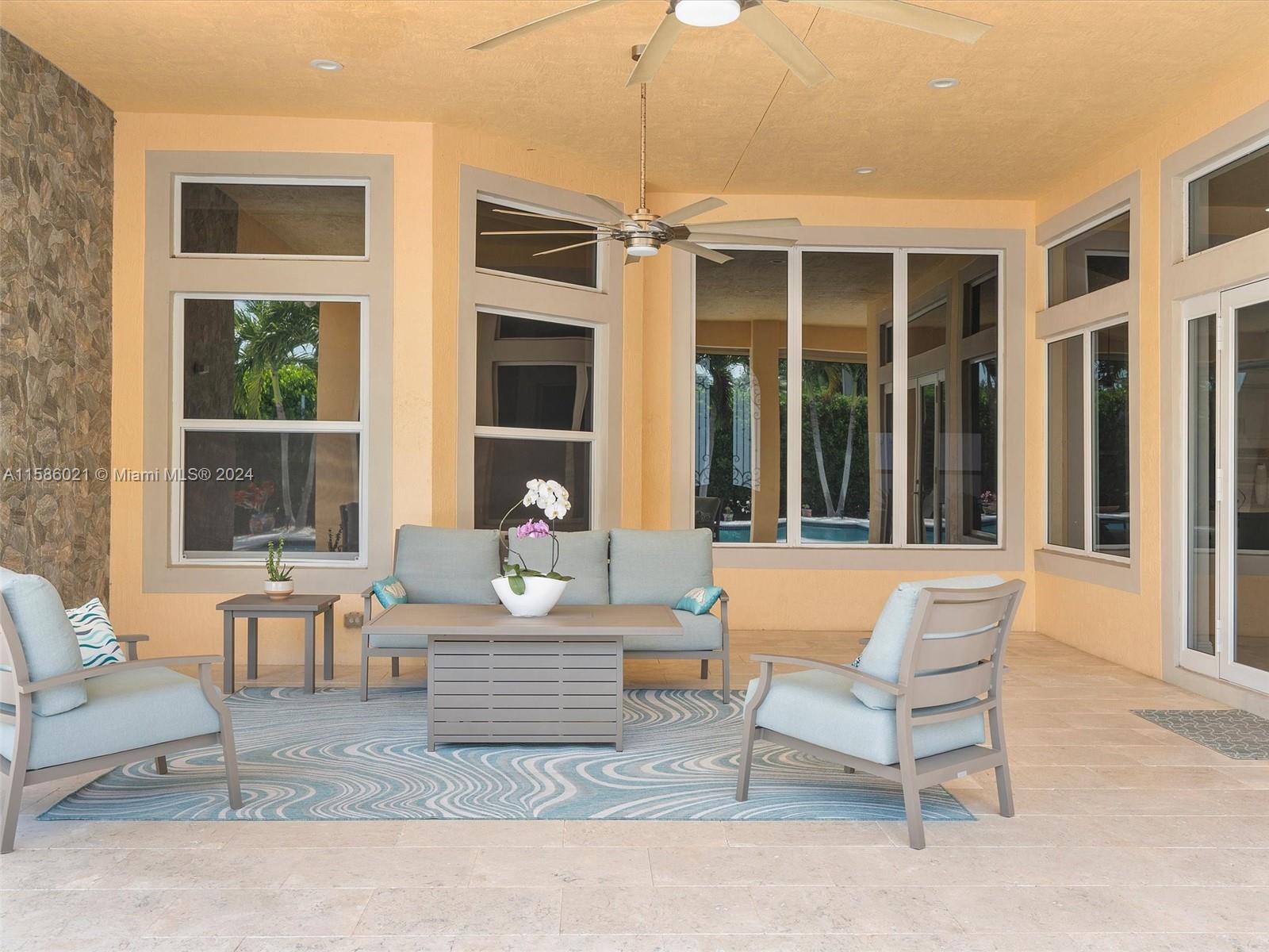 CHARLESTON OAKS - Residential