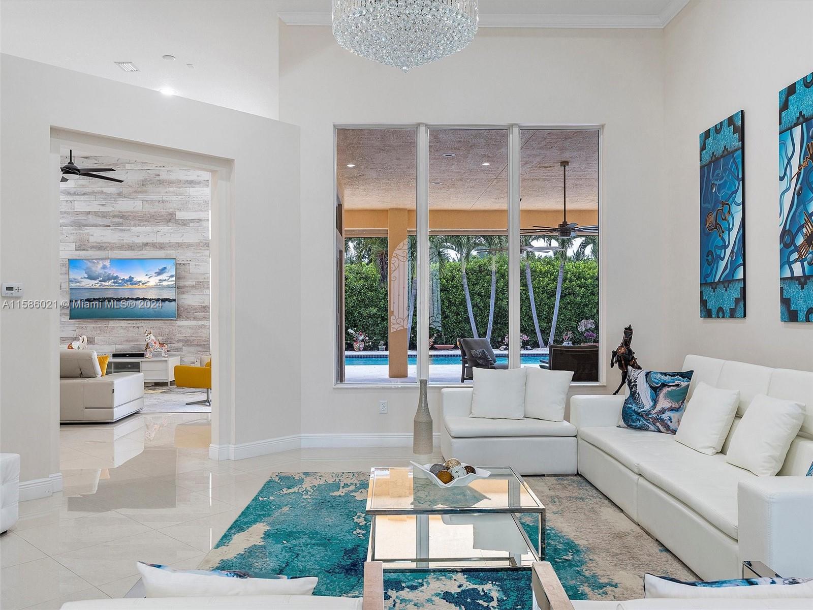 CHARLESTON OAKS - Residential