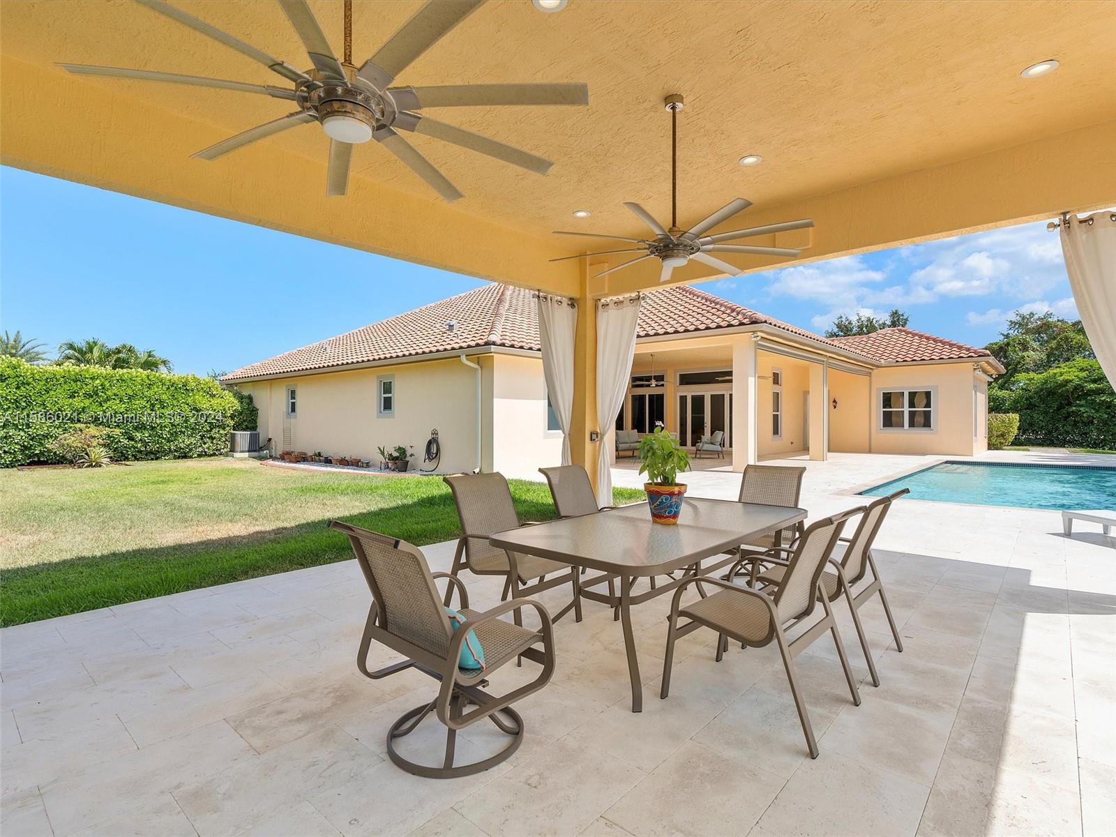 CHARLESTON OAKS - Residential