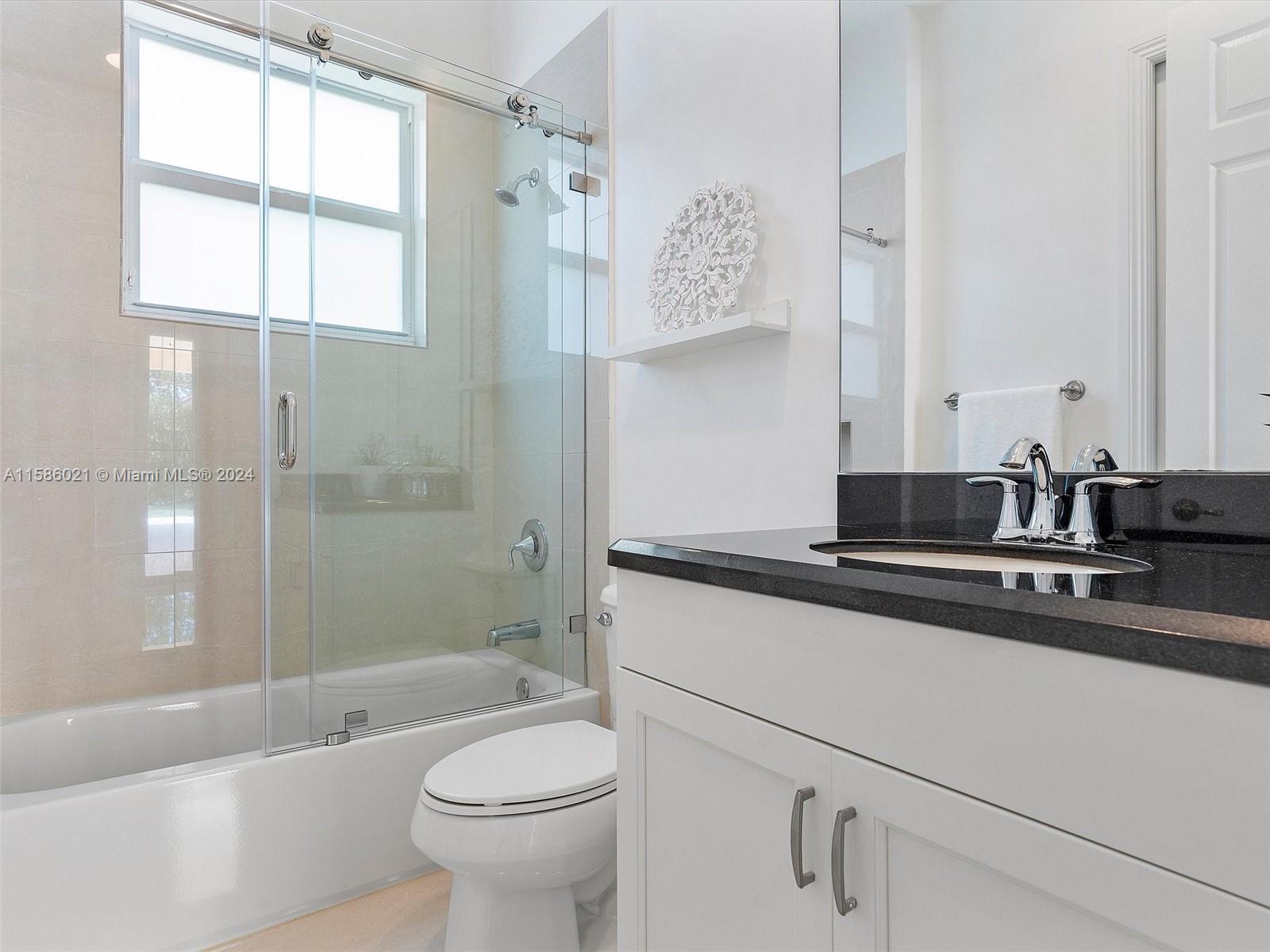 CHARLESTON OAKS - Residential