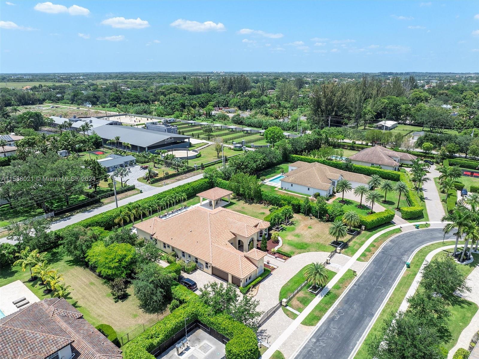 CHARLESTON OAKS - Residential