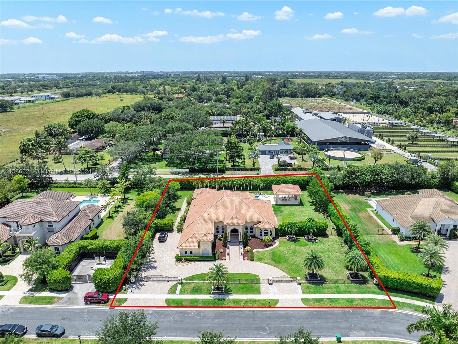 CHARLESTON OAKS - Residential