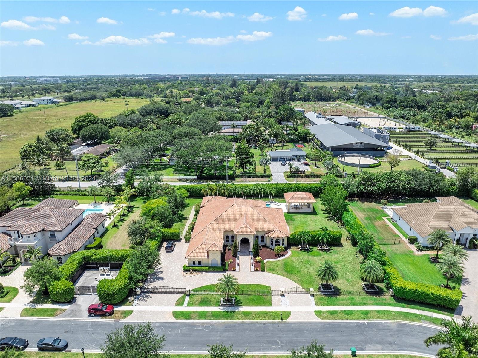 CHARLESTON OAKS - Residential