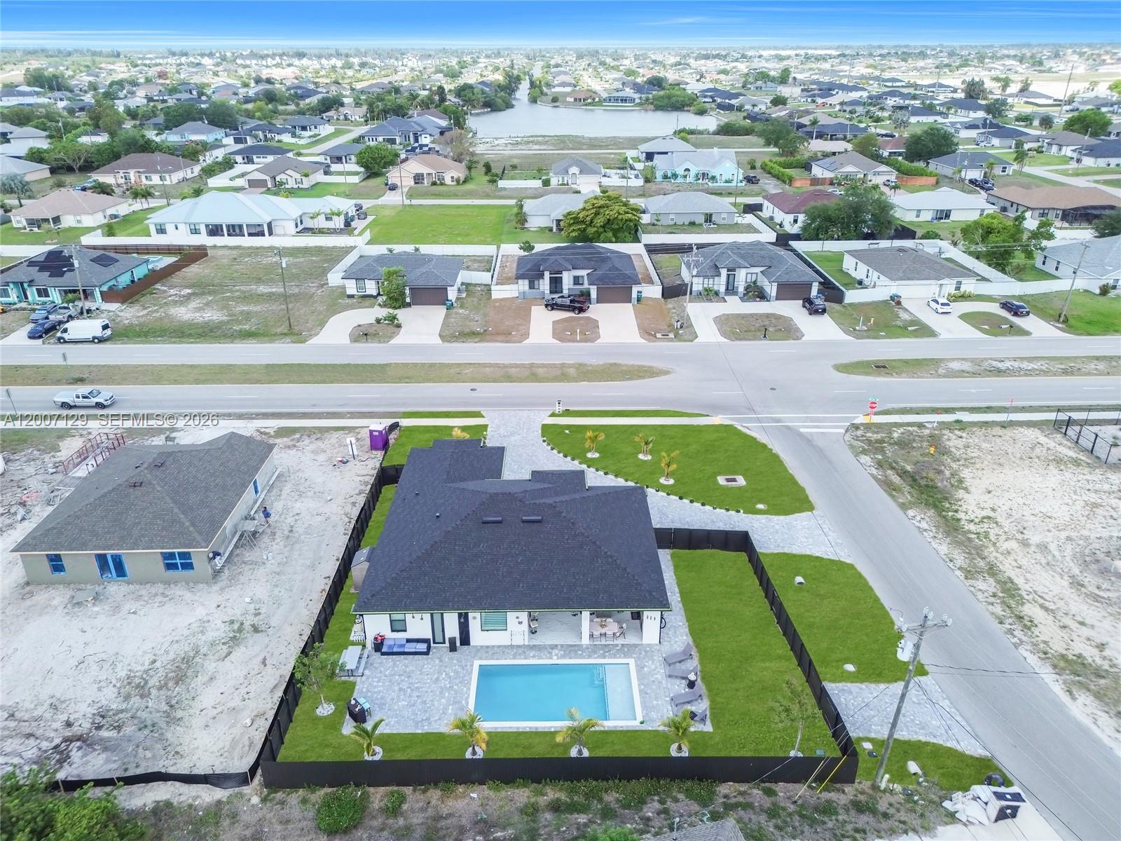 CAPE CORAL - Residential