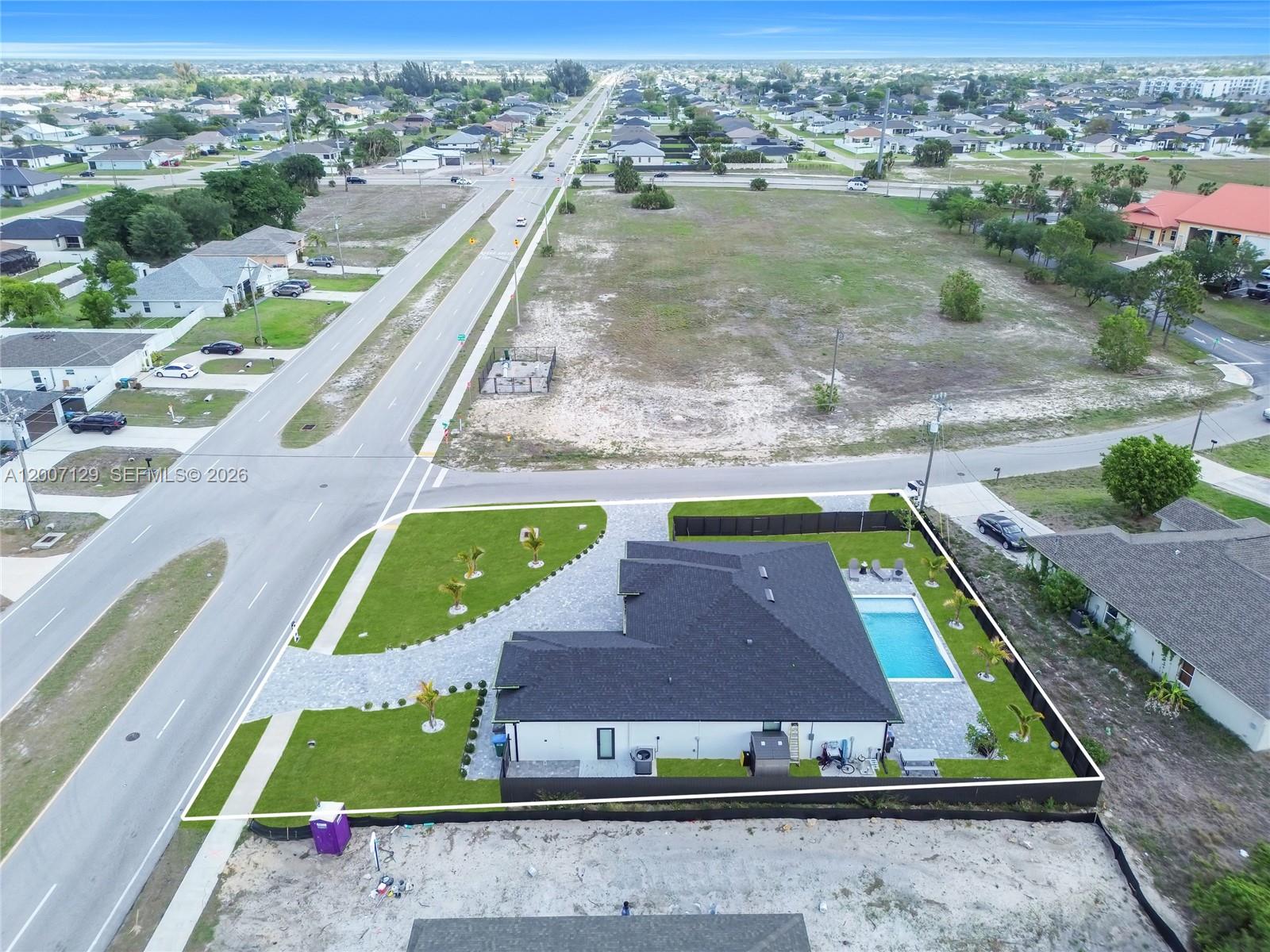 CAPE CORAL - Residential