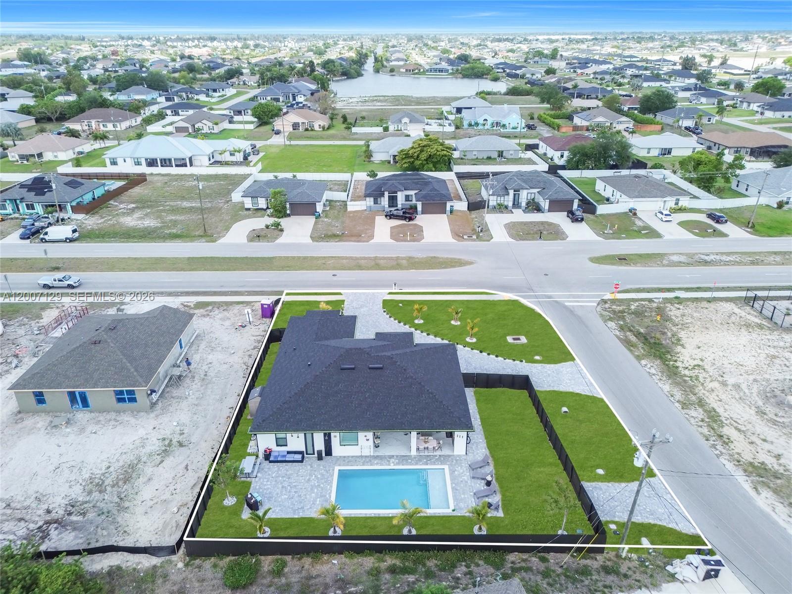 CAPE CORAL - Residential