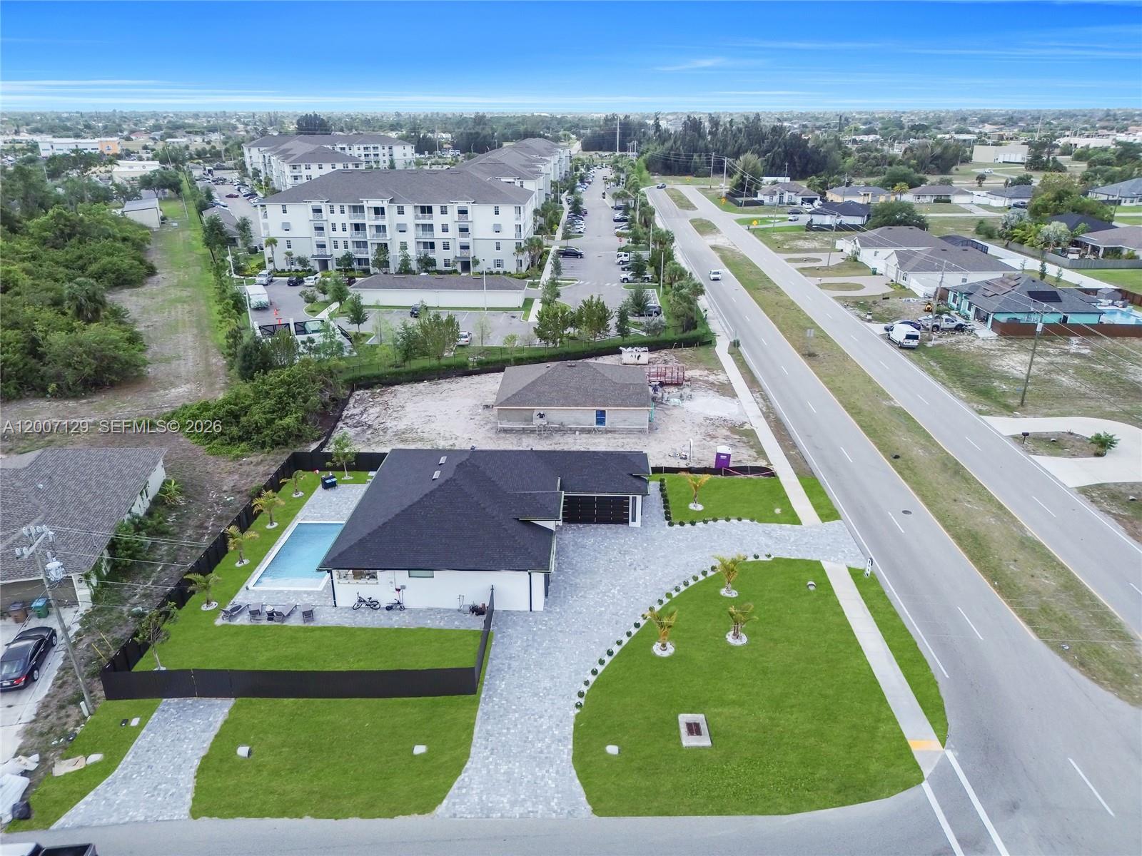 CAPE CORAL - Residential