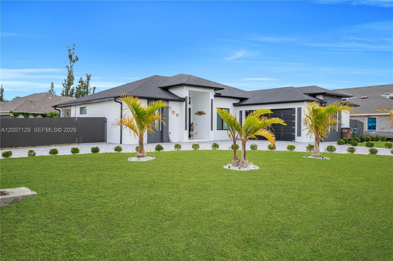 CAPE CORAL - Residential