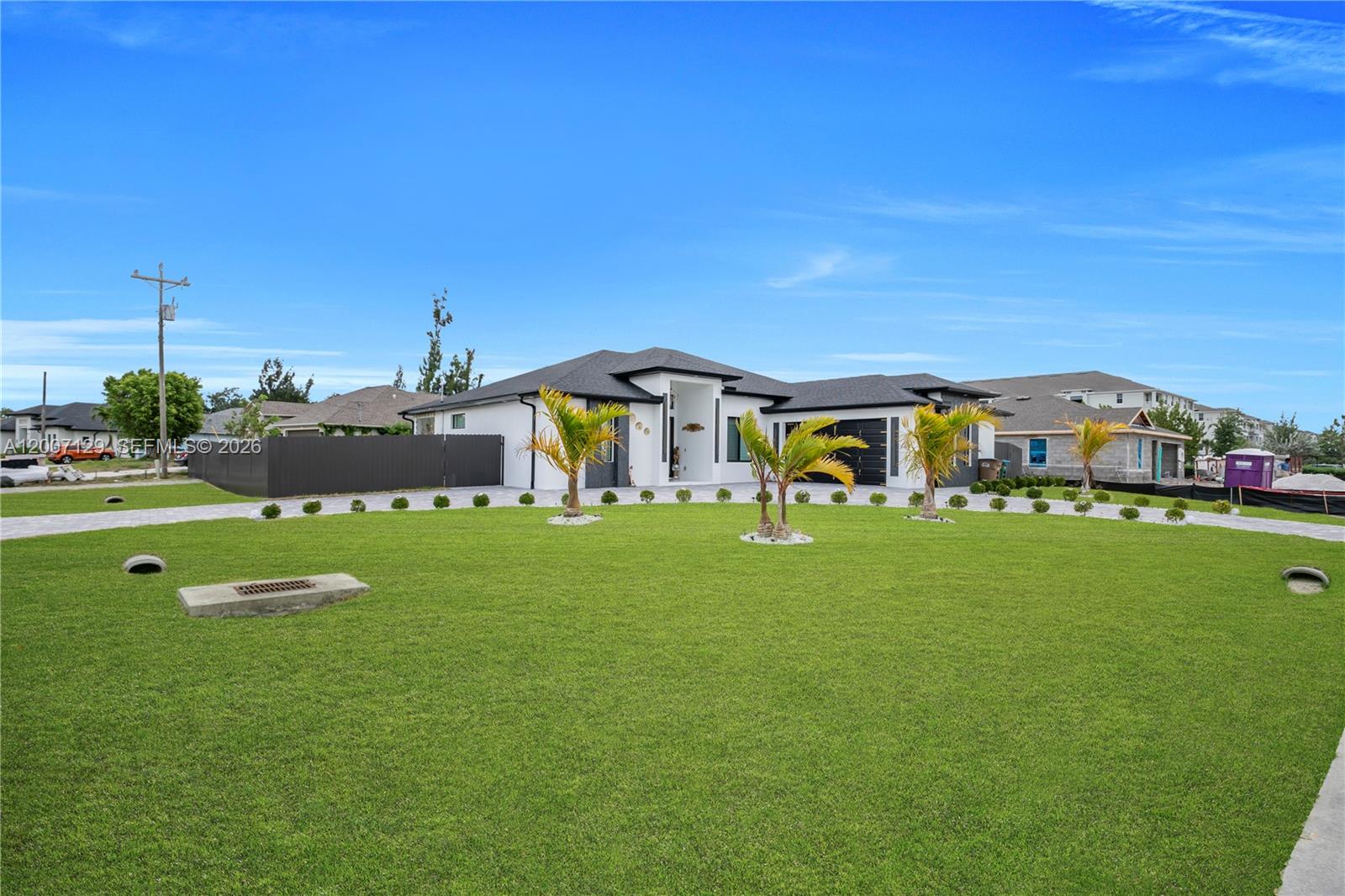 CAPE CORAL - Residential