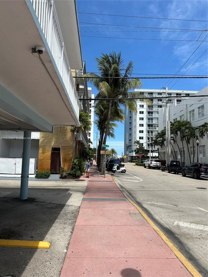 Best location in Miami Beach, south of 5th Street, 2 block walk to the beach!
Clean studio with updated kitchen and bathroom. 
Dishwasher and Washer/Dryer in unit.
Quiet area, but just a 5 min walk to the world famous Art Deco tourist district. 
Walk to shopping, world class restaurants and the beach. True café society style living!
