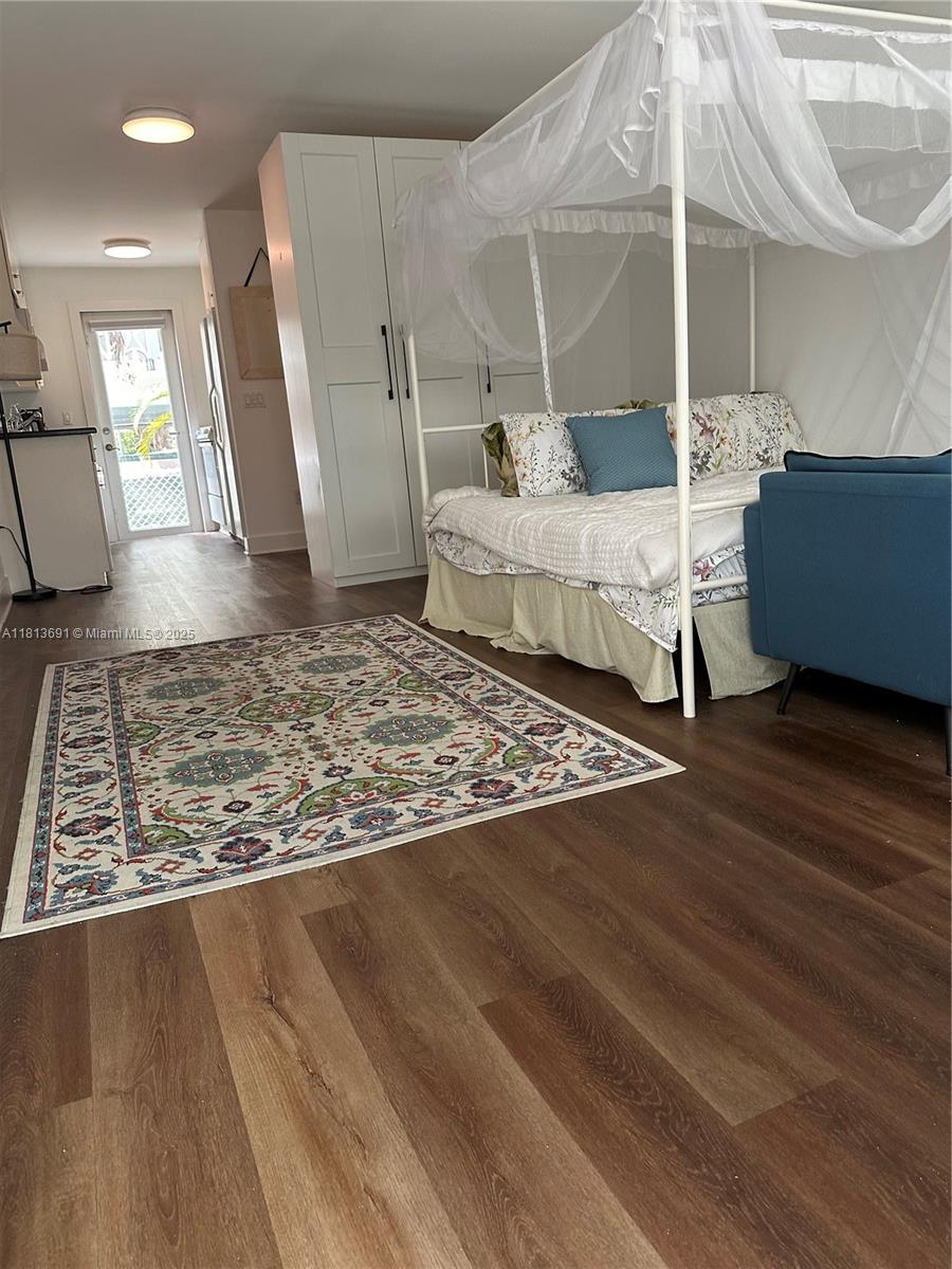 HARBOR BY THE SEA CO-OP - Residential Lease