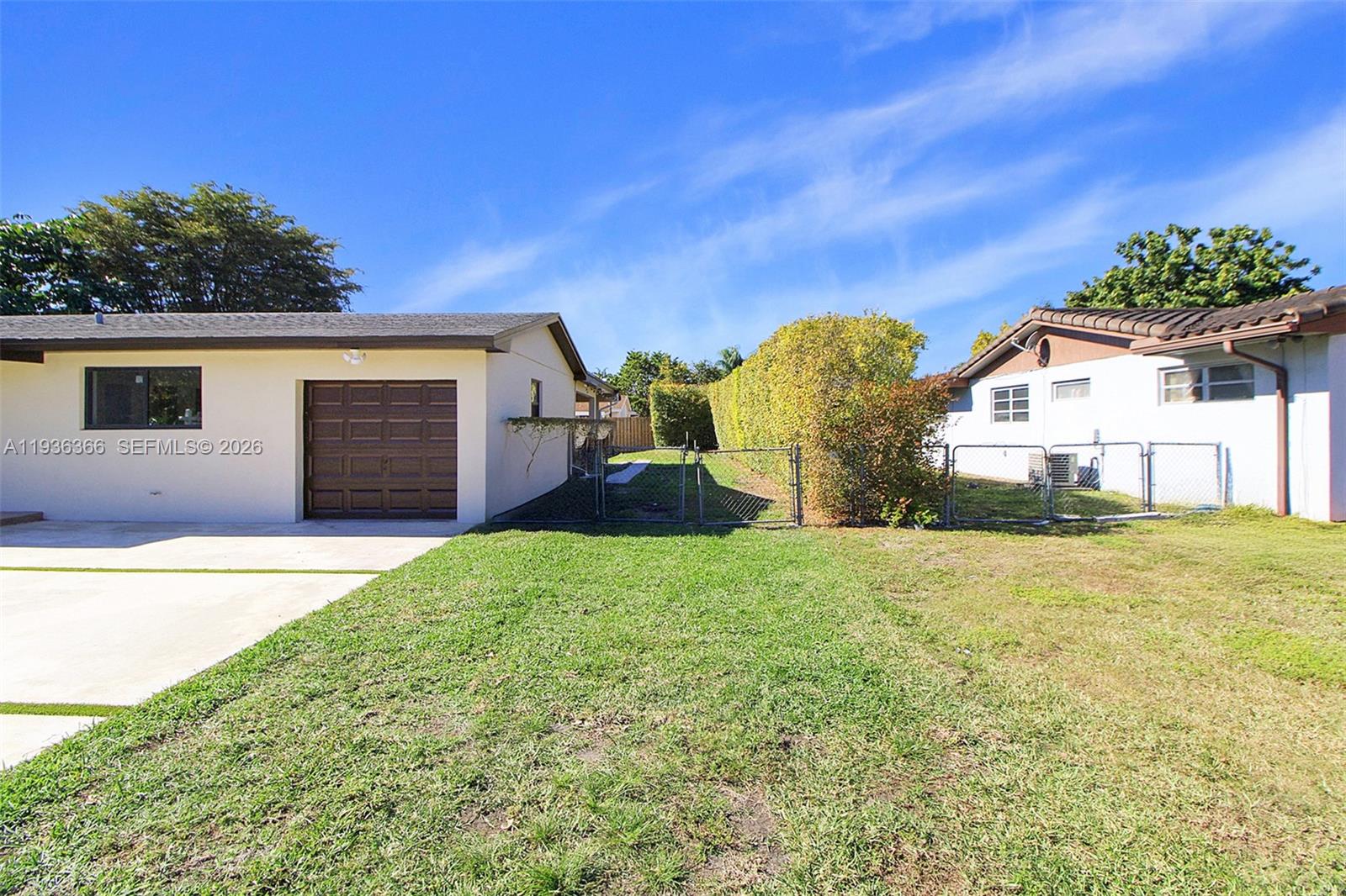 KENDALE LAKES SEC TWO - Residential