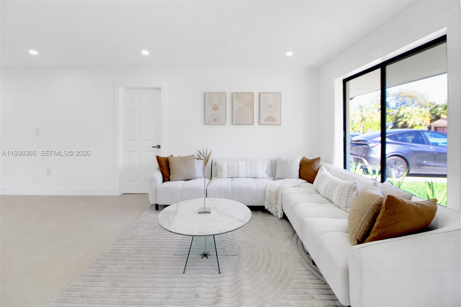 KENDALE LAKES SEC TWO - Residential