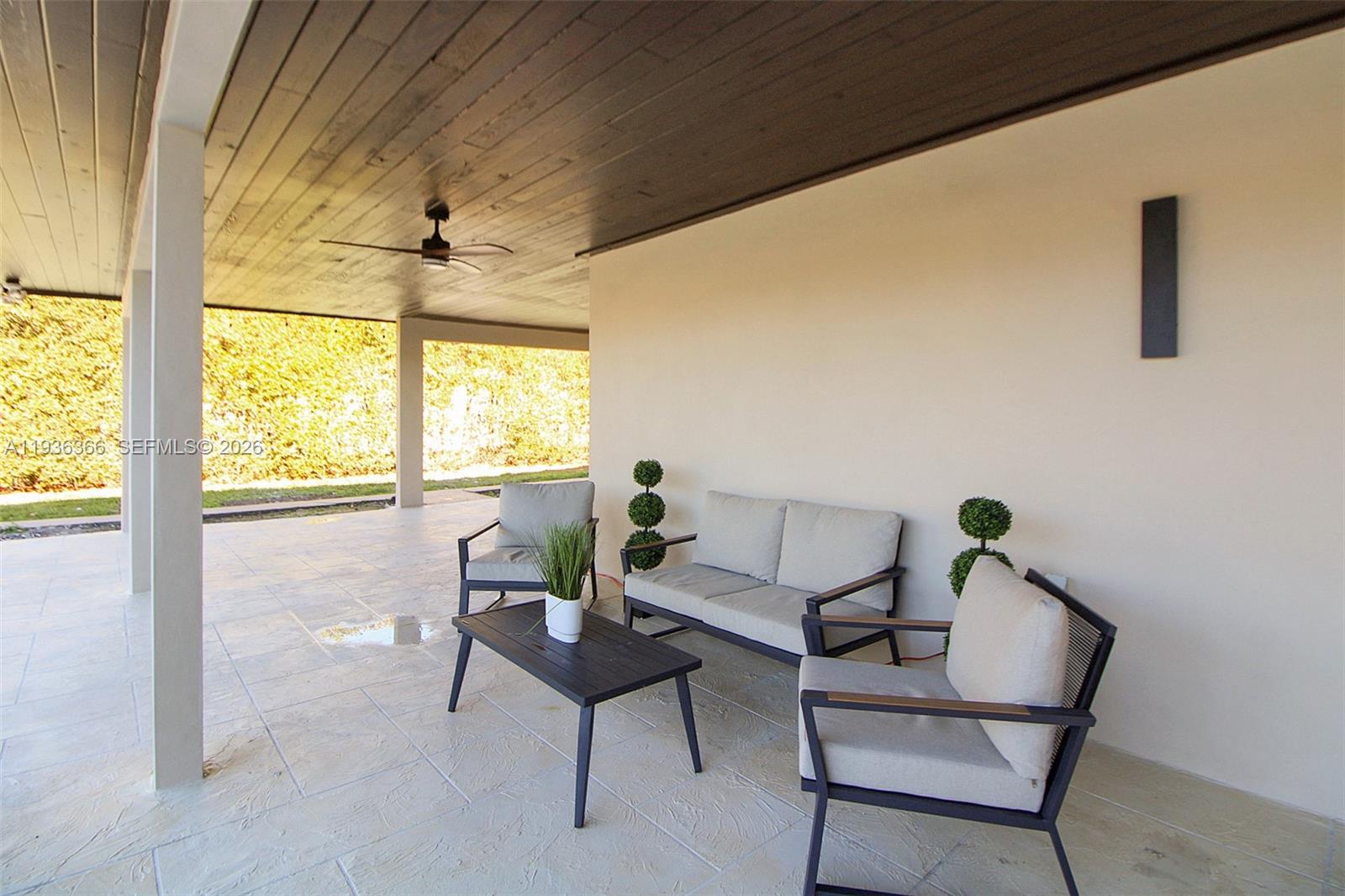 KENDALE LAKES SEC TWO - Residential