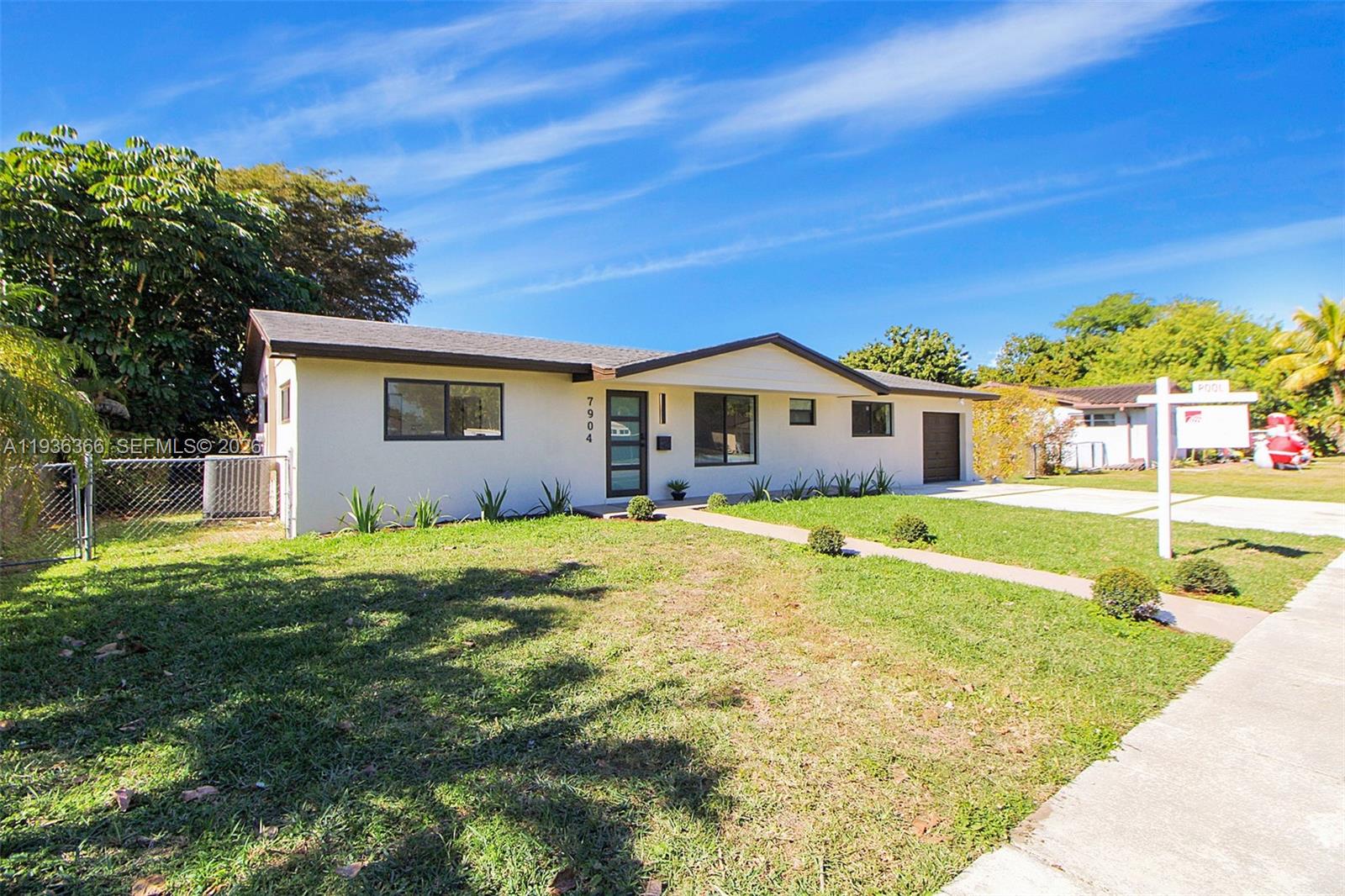 KENDALE LAKES SEC TWO - Residential