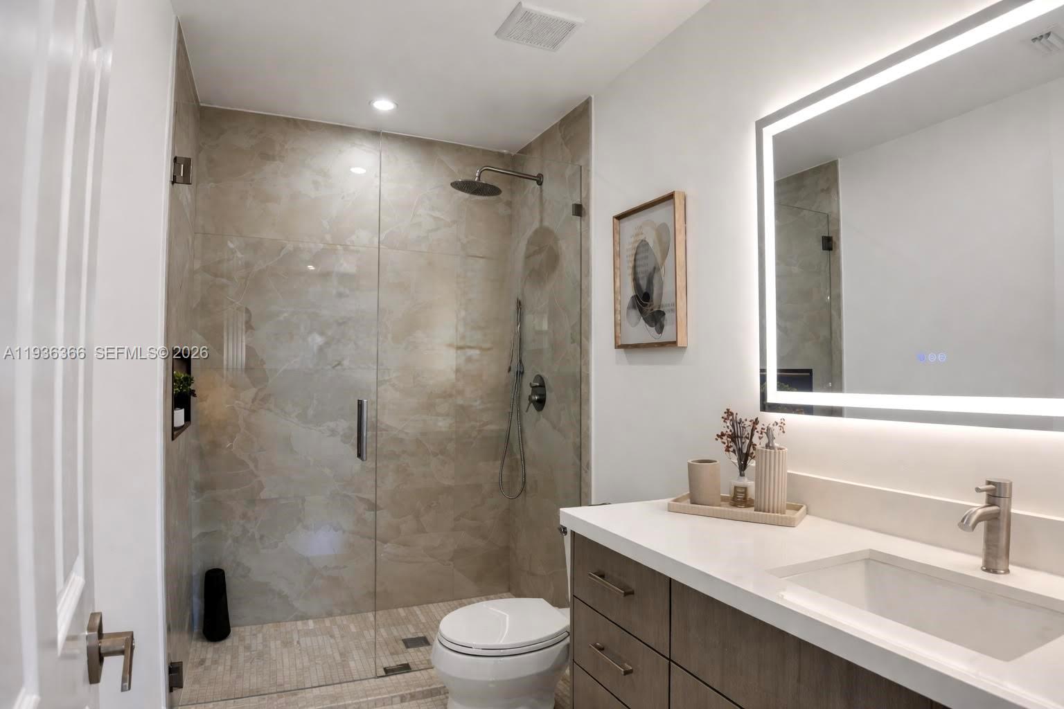 KENDALE LAKES SEC TWO - Residential