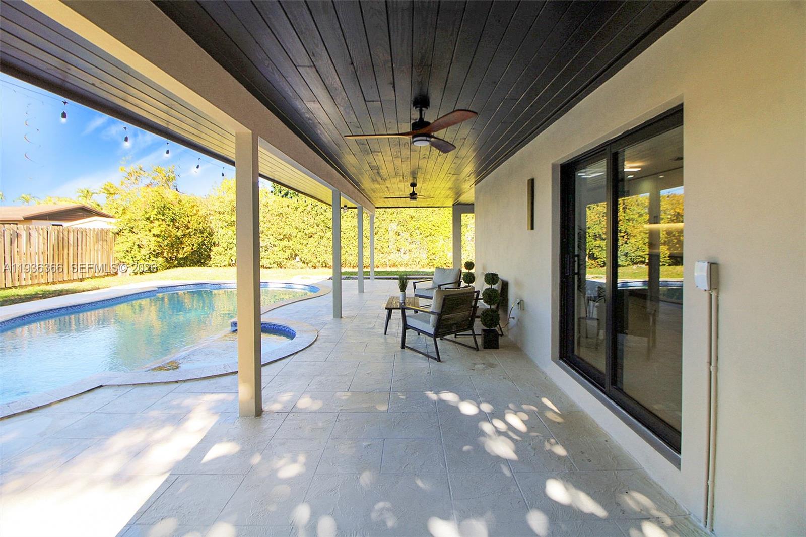 KENDALE LAKES SEC TWO - Residential