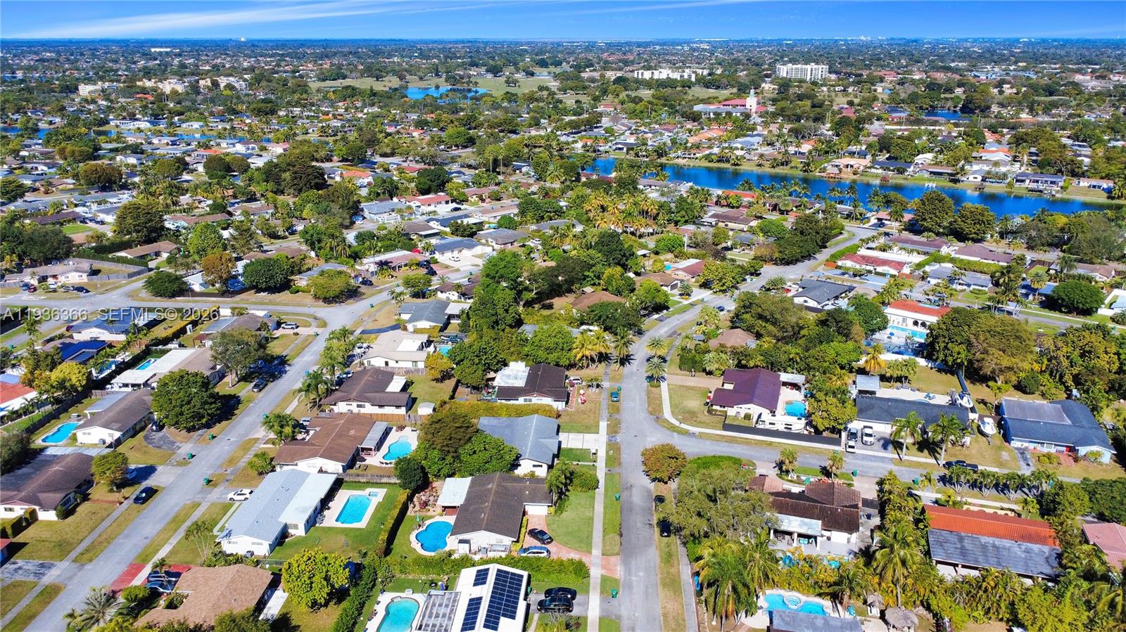 KENDALE LAKES SEC TWO - Residential