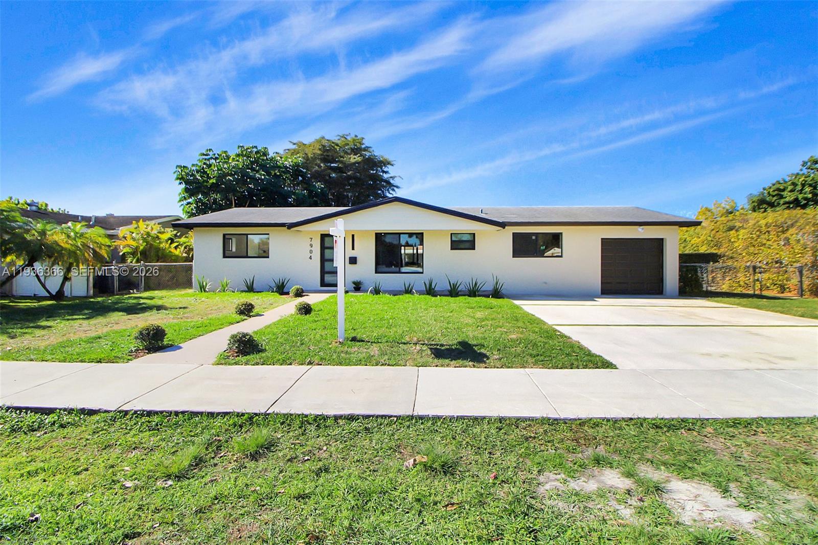 KENDALE LAKES SEC TWO - Residential