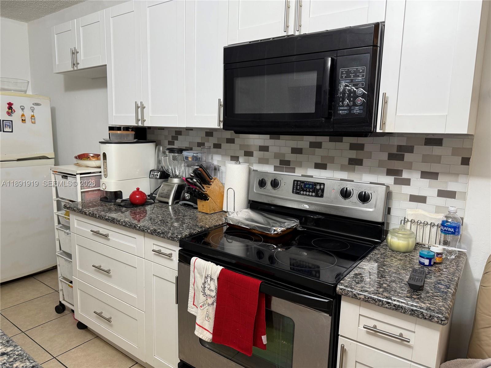 L'SOLEI AT HALLANDALE BEAC - Residential