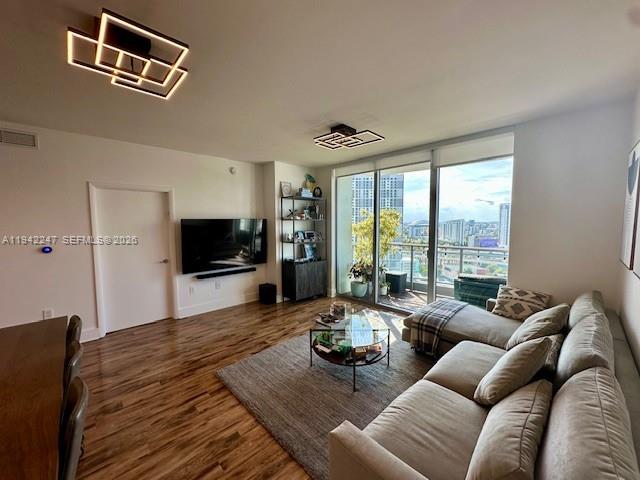 IVY CONDO - Residential Lease