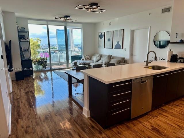 IVY CONDO - Residential Lease