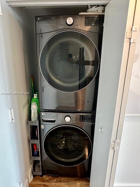 IVY CONDO - Residential Lease