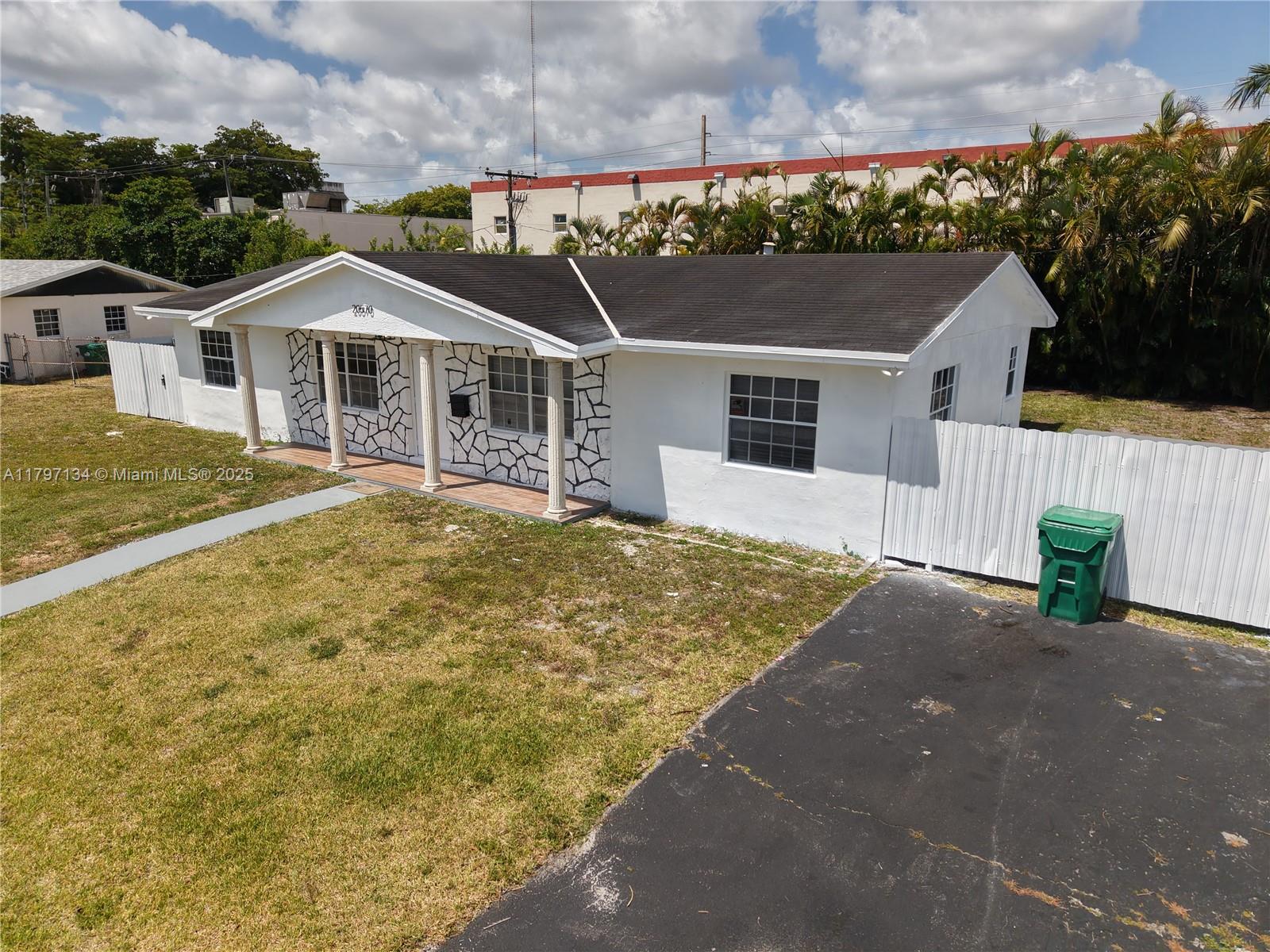 20570 NW 1st Ct