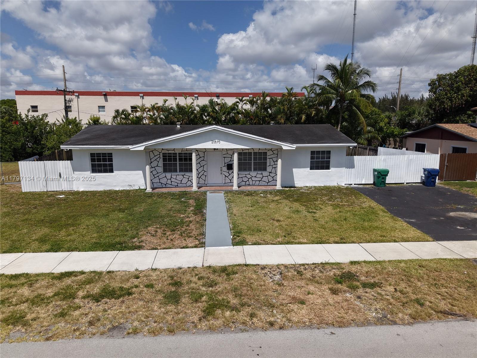 20570 NW 1st Ct
