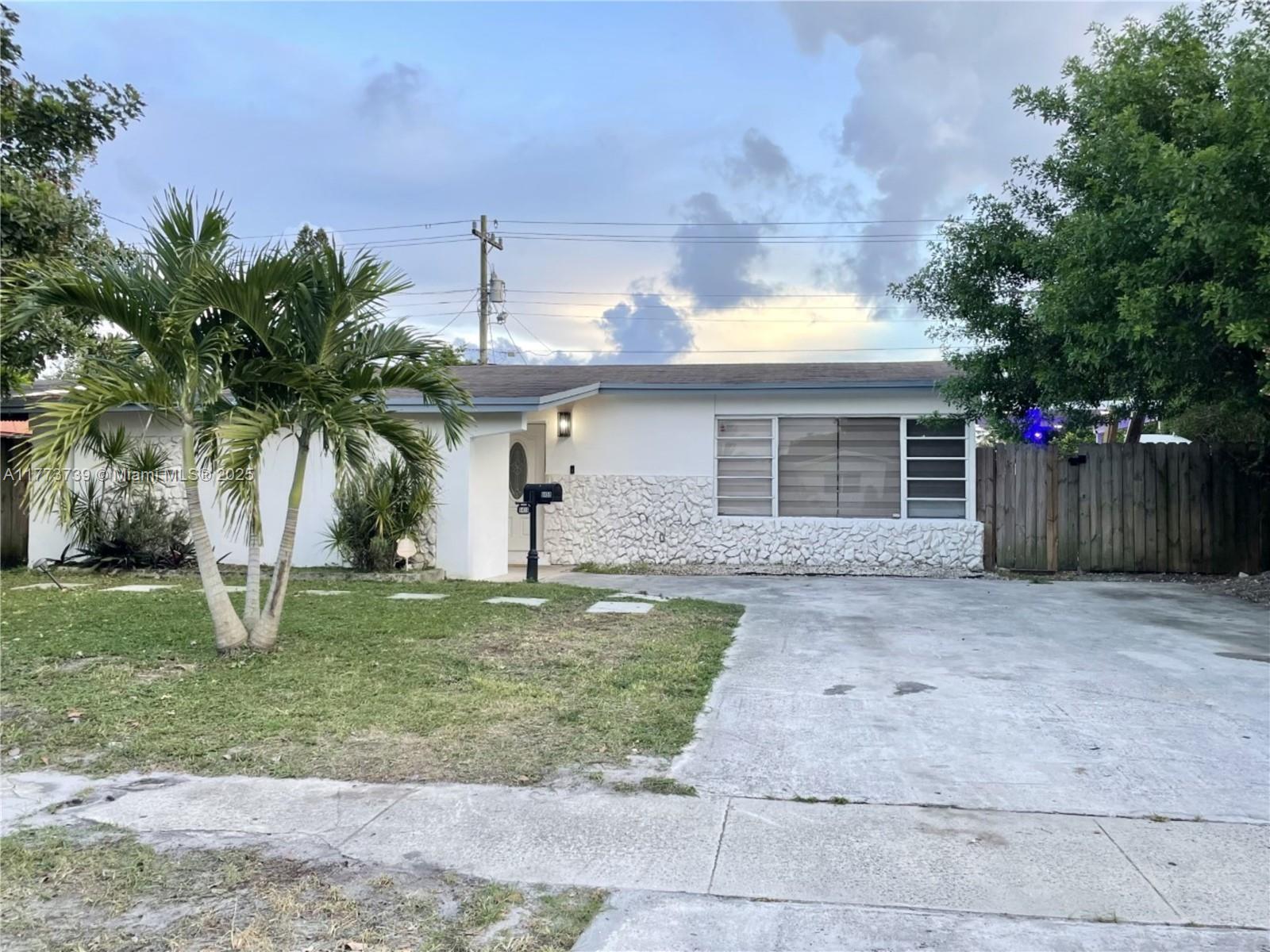 Rental Property at 6458 Evans St, Hollywood, Broward County, Florida - Bedrooms: 3 
Bathrooms: 2  - $3,200 MO.