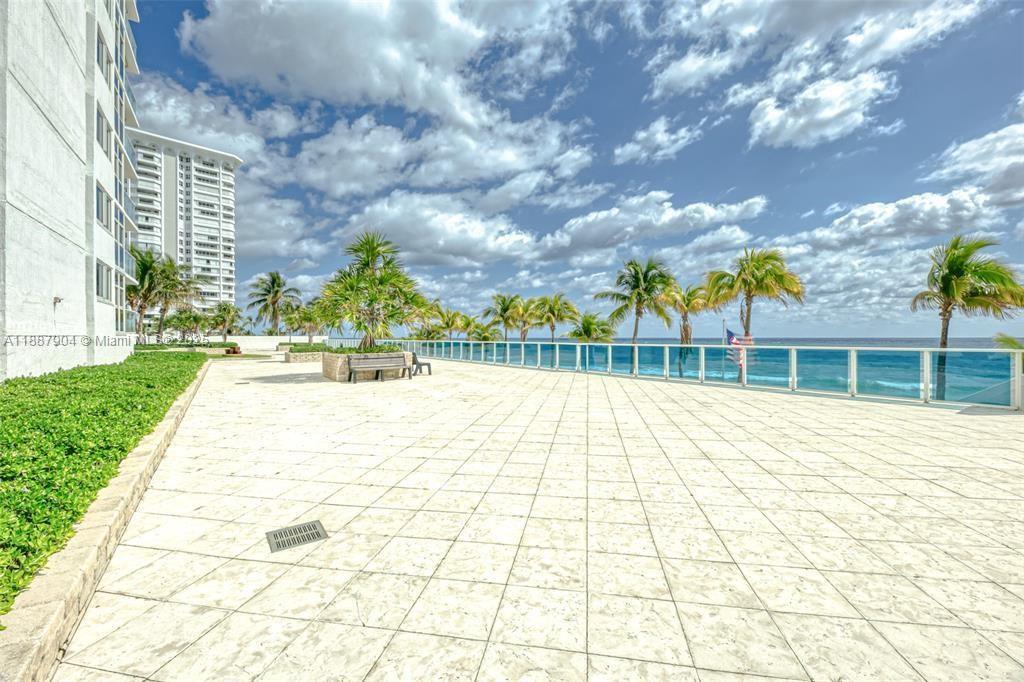 RENAISSANCE OF POMPANO BE - Residential