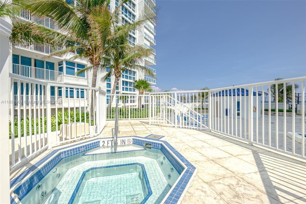 RENAISSANCE OF POMPANO BE - Residential