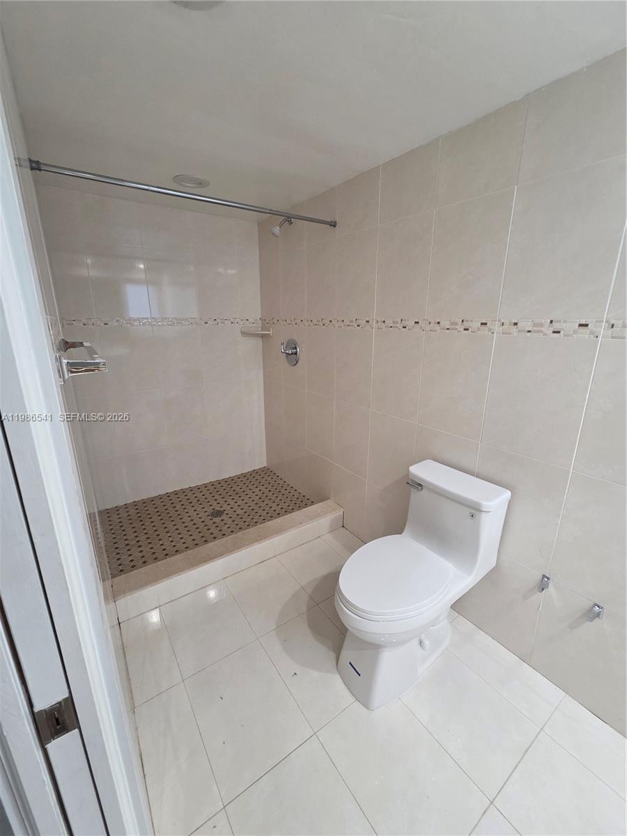 MEADOWBROOK TOWERS CONDO - Residential